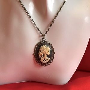 Skeleton Cameo Necklace 18” chain